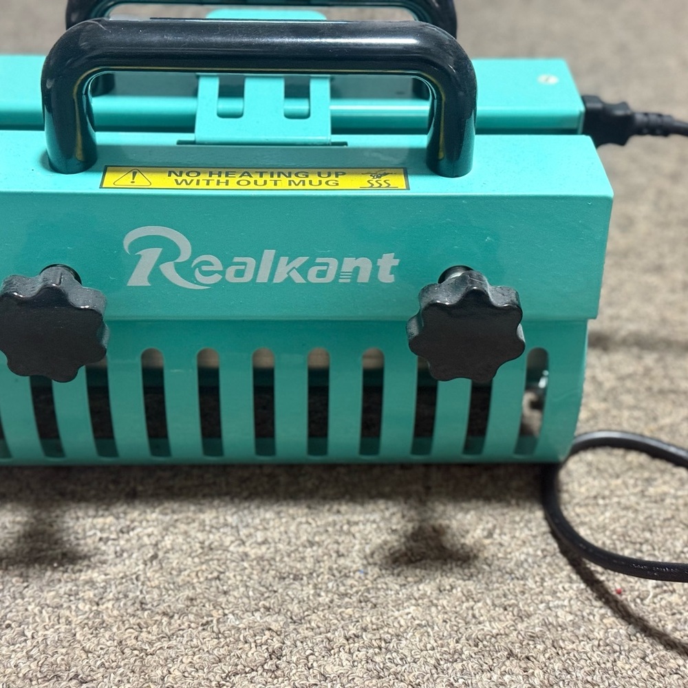 Realkant Teal Cup Press